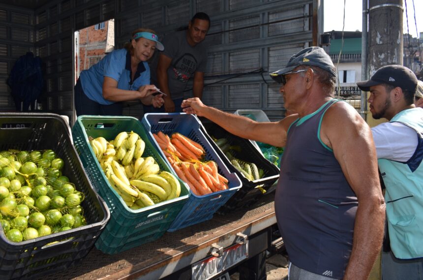 No programa Moeda Verde - entenda como funciona a troca por alimentos -  Divulgação/Semasa