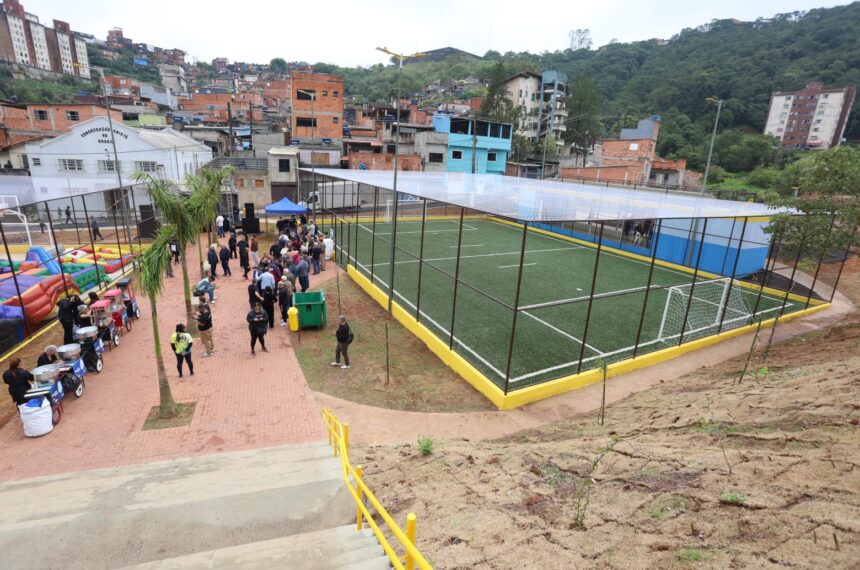 Praça Lamartine no Jardim Santo André - Alex Cavanha/PSA