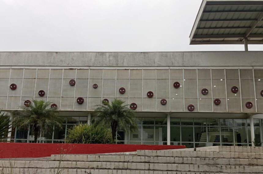 Mauá recebe exposição "Trajetória" de Dener de Sousa