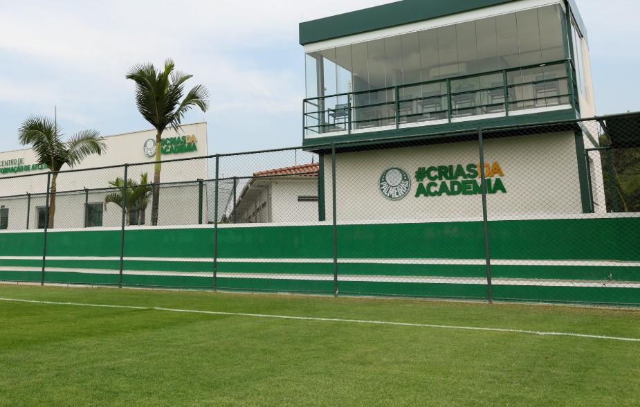 Palmeiras aposta em ex-promessa do Fla após dispensa