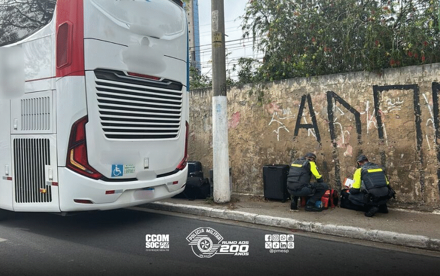 PM apreende 300 pacotes cigarros contrabandeados em São Paulo