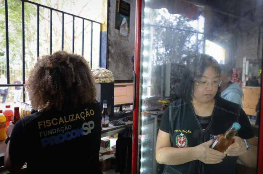 Surto de metanol em SP: já são 11 casos e 7 comércios fechados