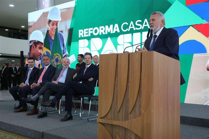 Reforma Casa Brasil: R$ 40 bi para 1,5 milhão de famílias