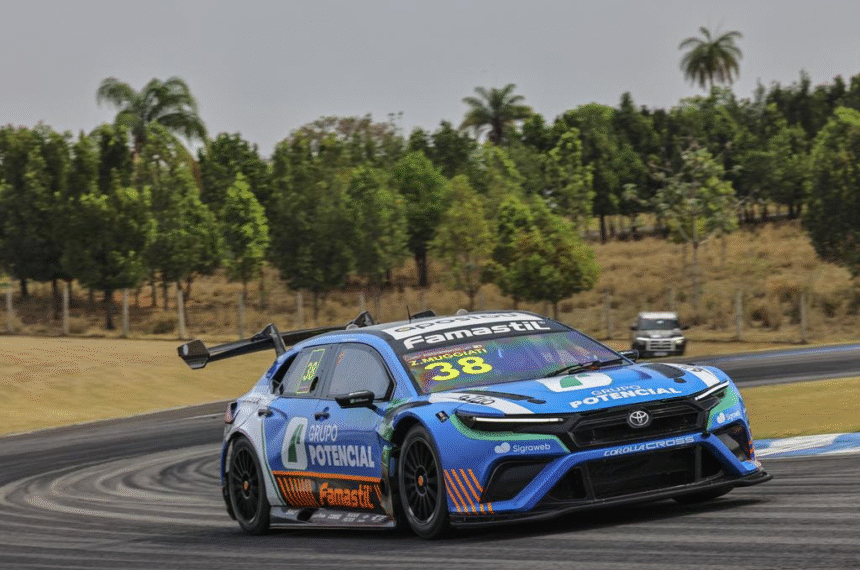 STOCK CAR: Muggiati abre série "Rumo ao Desconhecido"