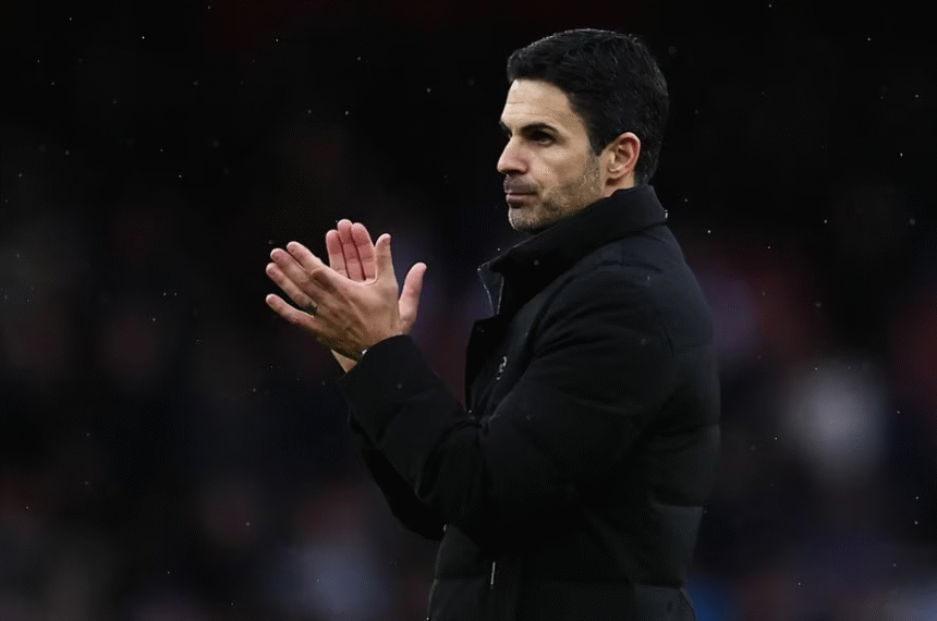 Arsenal vence e abre 4 pontos na liderança da Premier League