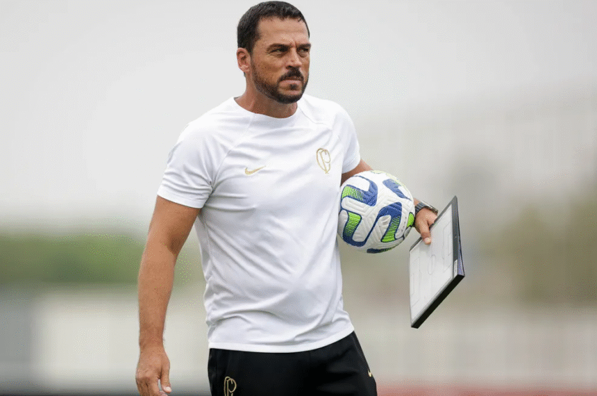 Santo André anuncia Maurício Copertino como novo técnico