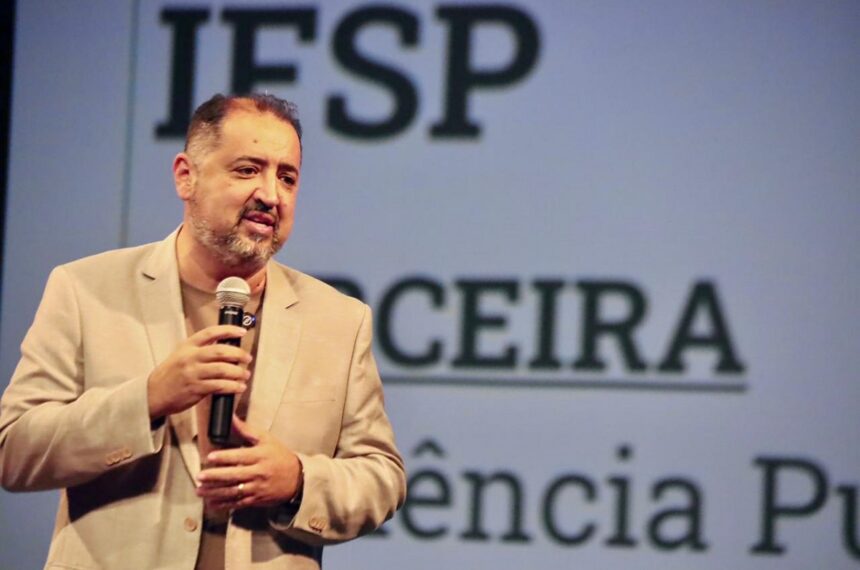 Prefeito Marcelo Oliveira fala sobre a importância do campus do Instituto Federal em Mauá - Diego Barros/PMM