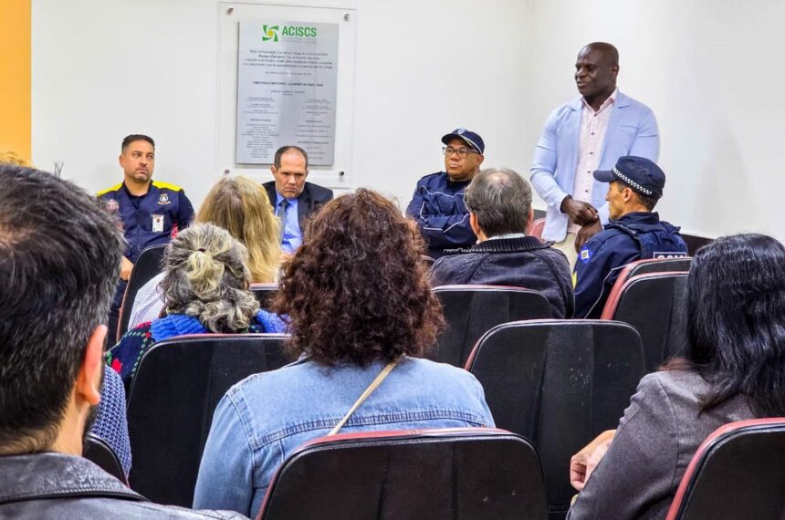 Reunião da Conseg prestou homenagem a PMs que morreram em operação no RJ - Ricardo Quiles/PMSCS