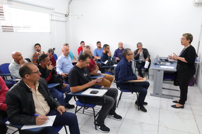 Processo seletivo da Casa do Trabalhador, em Mauá, para a Mercedes-Benz 