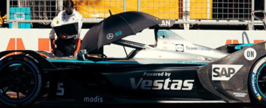 Poli-USP recebe engenheiro da Mercedes F1 para palestra