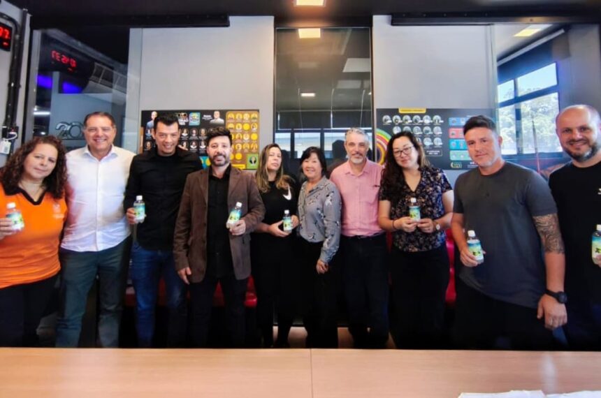 Ribeirão Pires apresenta refrigerante de Cambuci a comerciantes locais