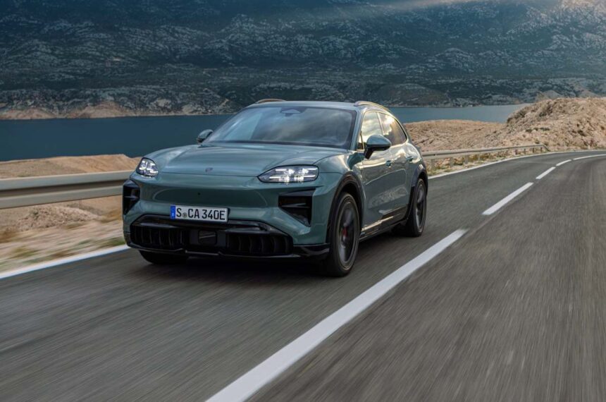 Porsche  Cayenne Turbo Electric