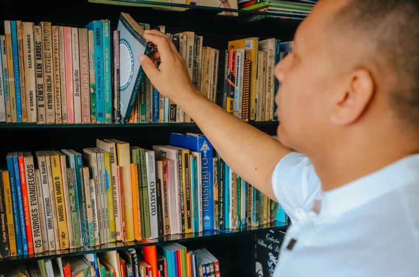 Biblioteca comunitária afro e afro-brasileira -  oficinas culturais 
