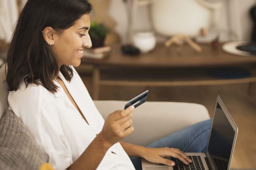 Planalto discute fim da 'Taxa das Blusinhas' visando 2026