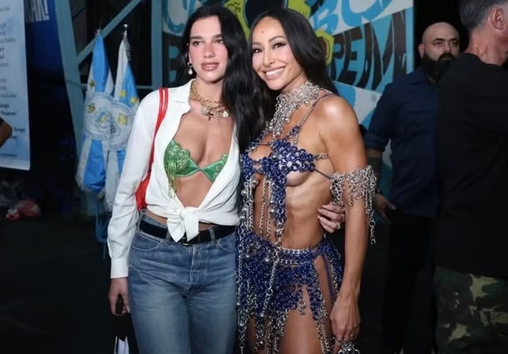 Dua Lipa - Sabrina Sato