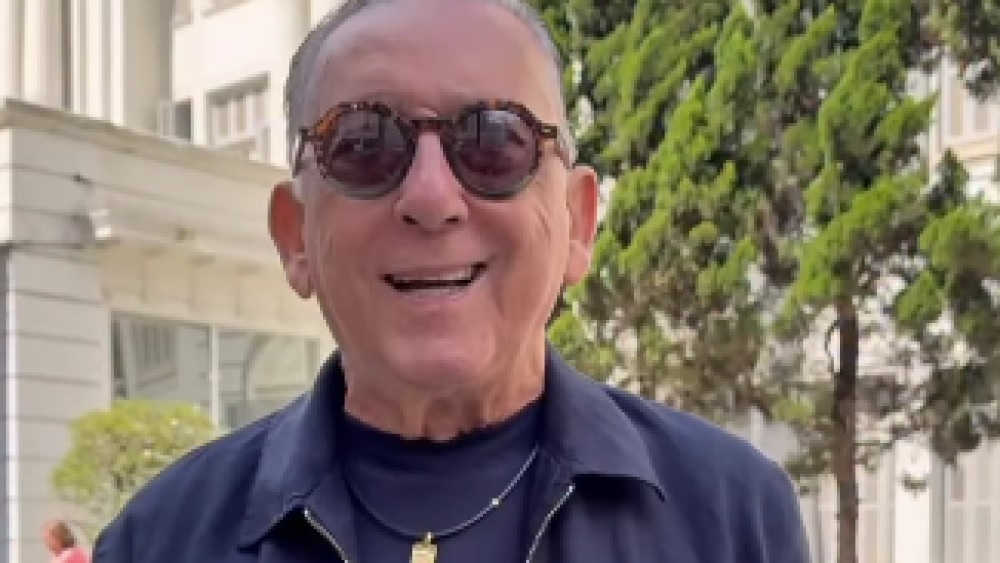 Galvão Bueno fala após internação e detalha recuperação