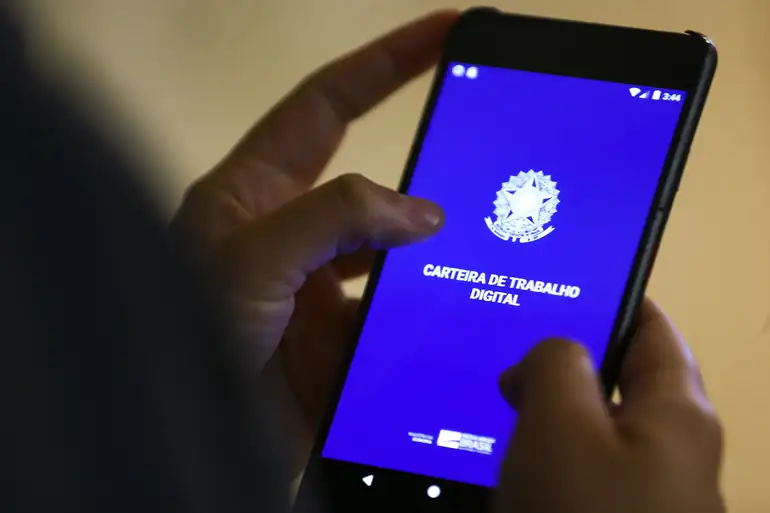 São Paulo oferece 700 vagas de emprego em diversas áreas