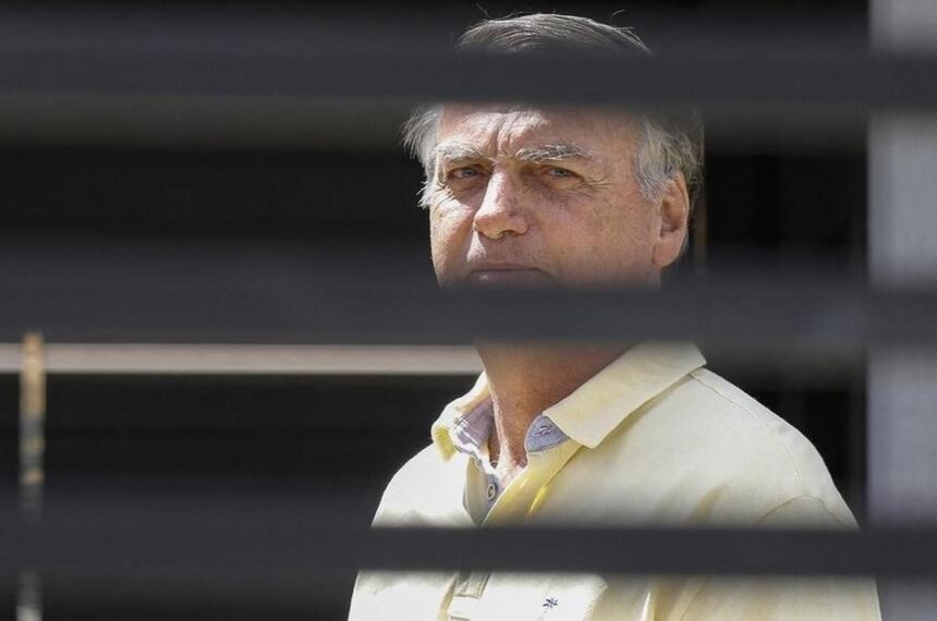 Ex-presidente Jair Bolsonaro é preso preventivamente pela PF