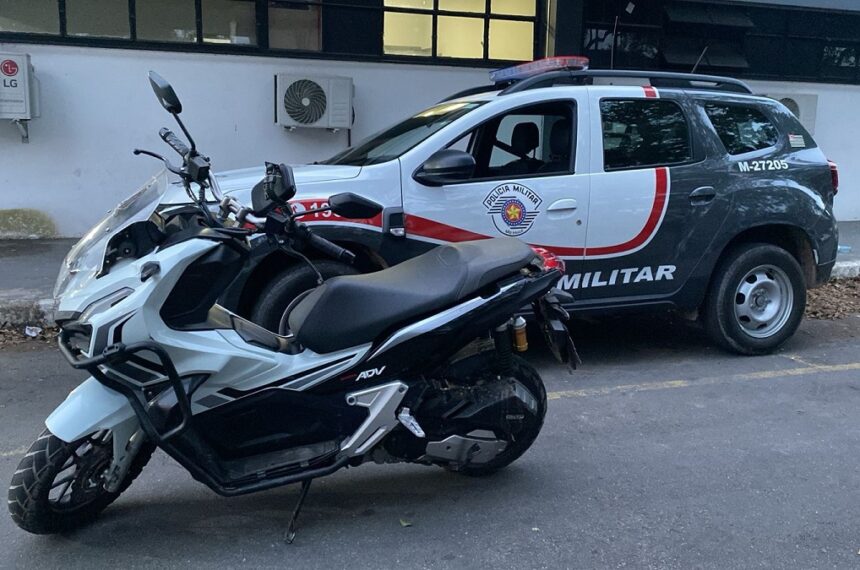 Motocicleta adulterada apreendida pela Polícia Militar em Parelheiros