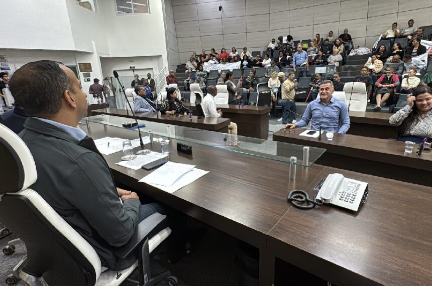 Deputado federal Paulo Alexandre Barbosa discute impactos do túnel Santos-Guarujá na região - Divulgação