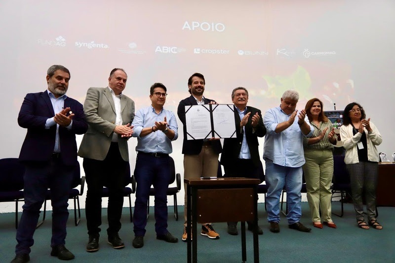 Portaria foi assinada pelo secretário Guilherme Piai durante a cerimônia de premiação do Concurso Qualidade do Café - Divulgação