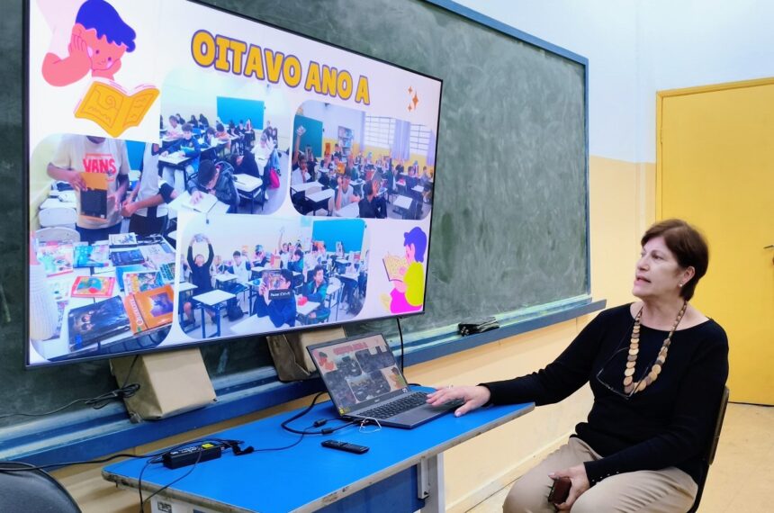 Projeto Café Literário na Escola Municipal Engenheiro Carlos Rohm - Divulgação/PMETRP