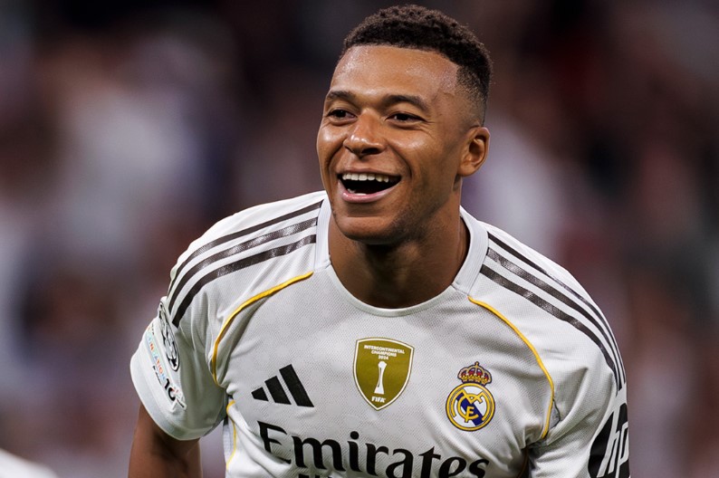 Mbappé termina 2025 como maior artilheiro do mundo