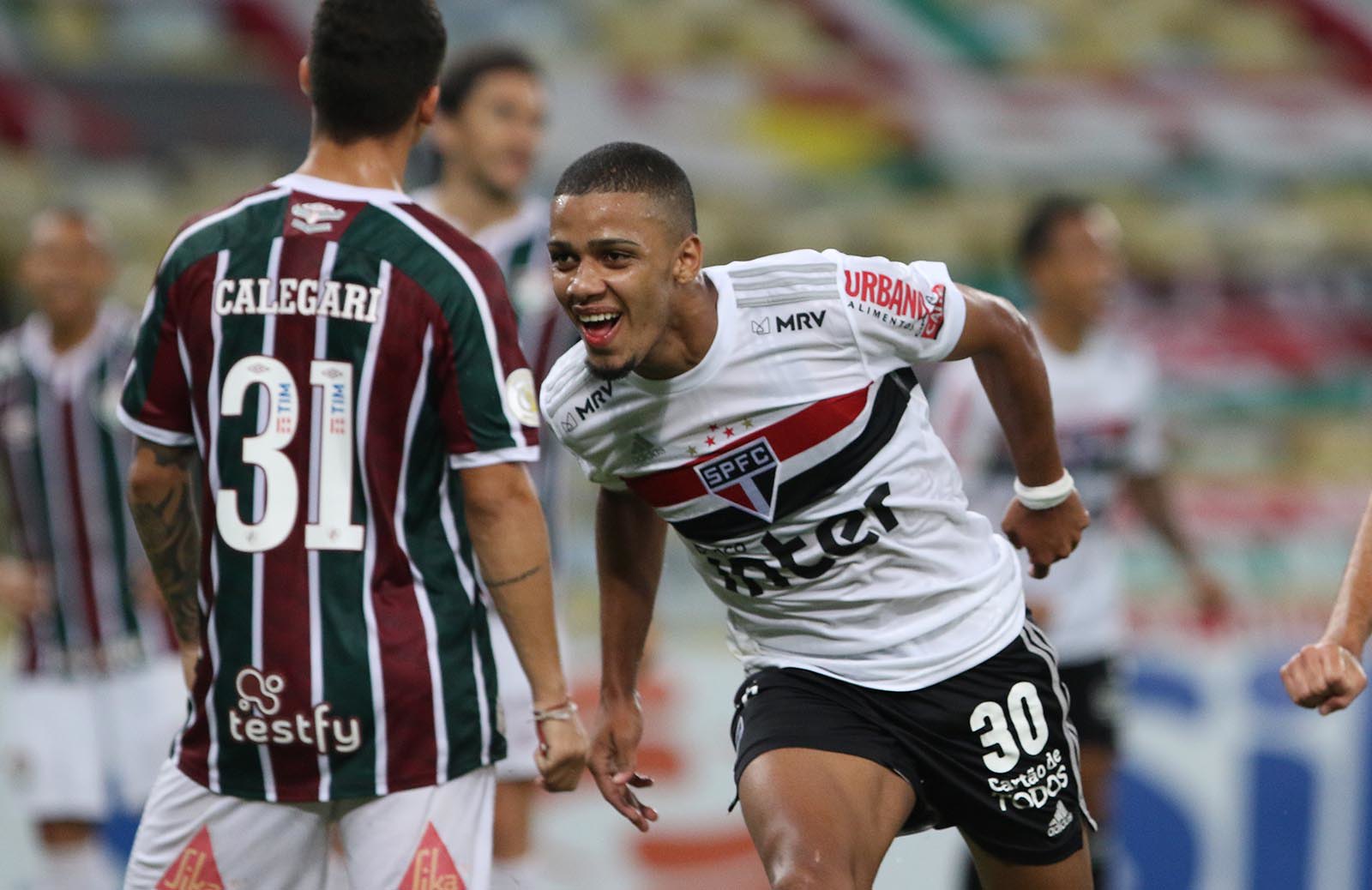 Ex-São Paulo e oferecido ao Palmeiras vira alvo do Vasco