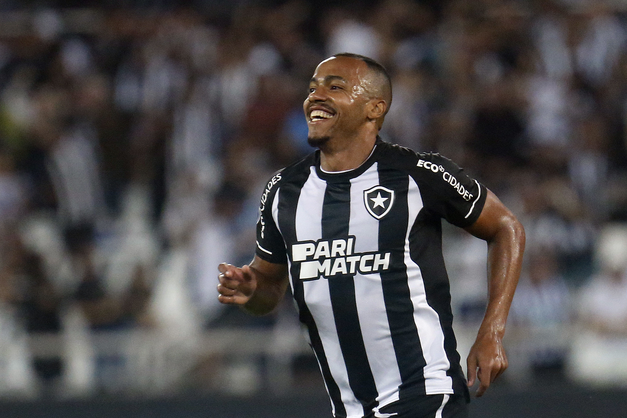 Marlon Freitas abre mão de quantia para jogar no Palmeiras