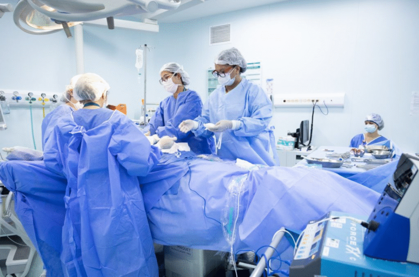 Saúde de SP - Centro cirurgico - cirurgia - médico