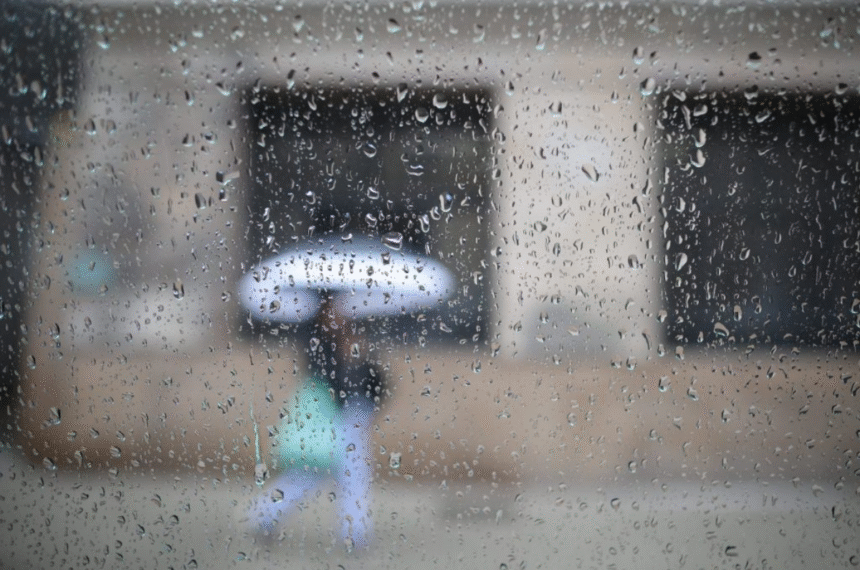 Chuva forte traz risco de alagamentos em São Paulo