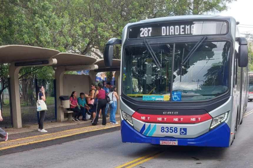 Jovem sofre atropelamento por trólebus próximo ao Shopping ABC