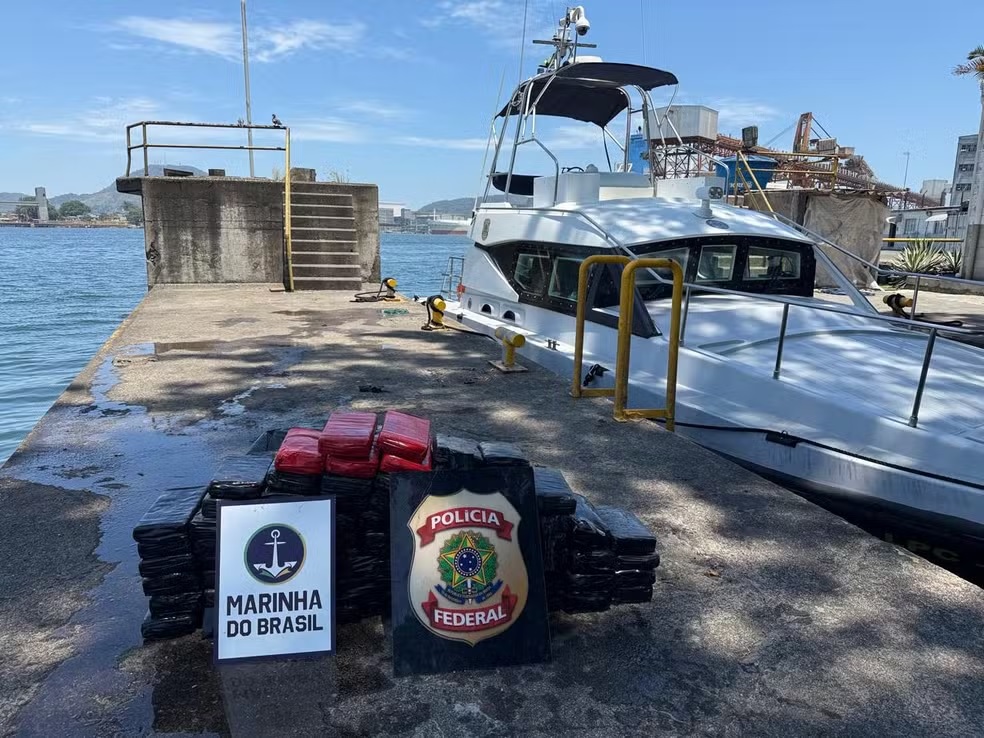 Marinha e PF apreendem 100 kg de cocaína no Porto de Santos