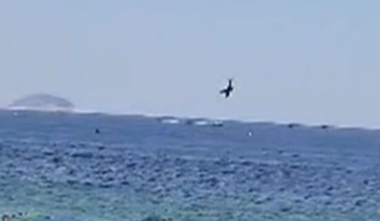 Avião que caiu em Copacabana fazia publicidade ilegal