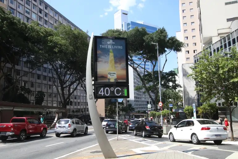 Onda de calor em SP eleva riscos e governo emite alerta oficial