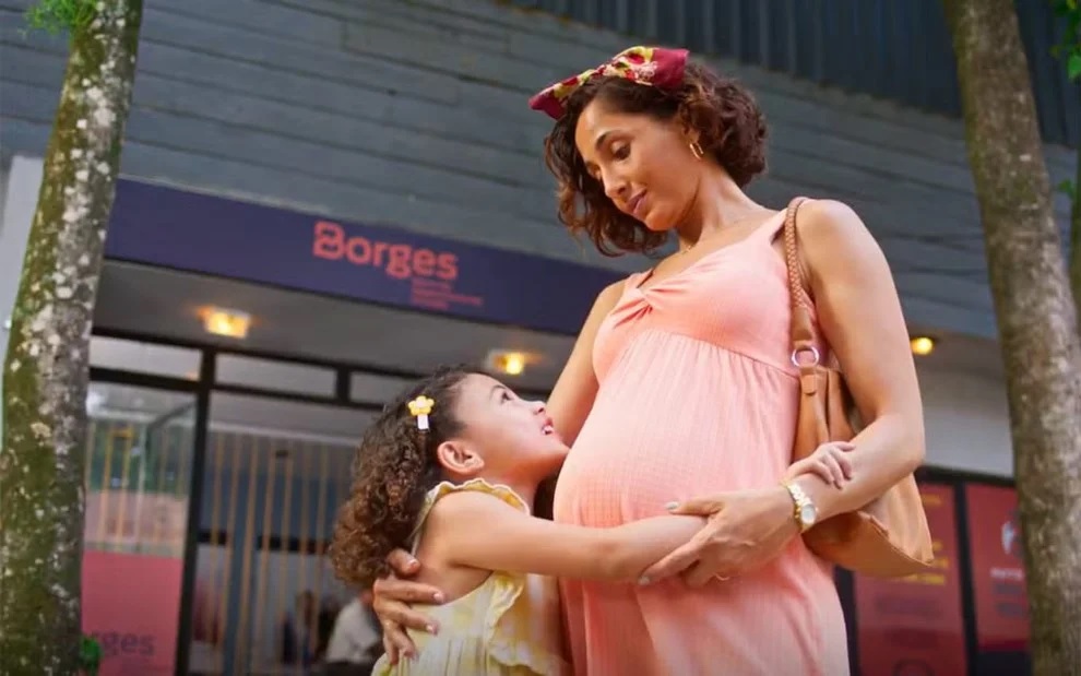 Dona de Mim: Ellen vira foragida após ser rastreada