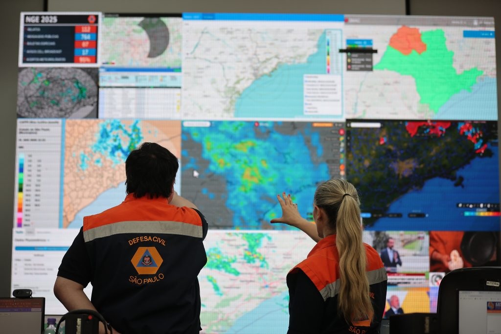 Governo de SP mobiliza gabinete de crise para chuvas