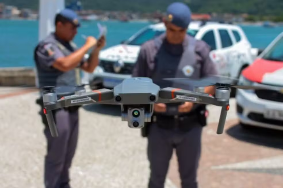 Operação Verão usa 150 drones para monitorar o litoral de SP
