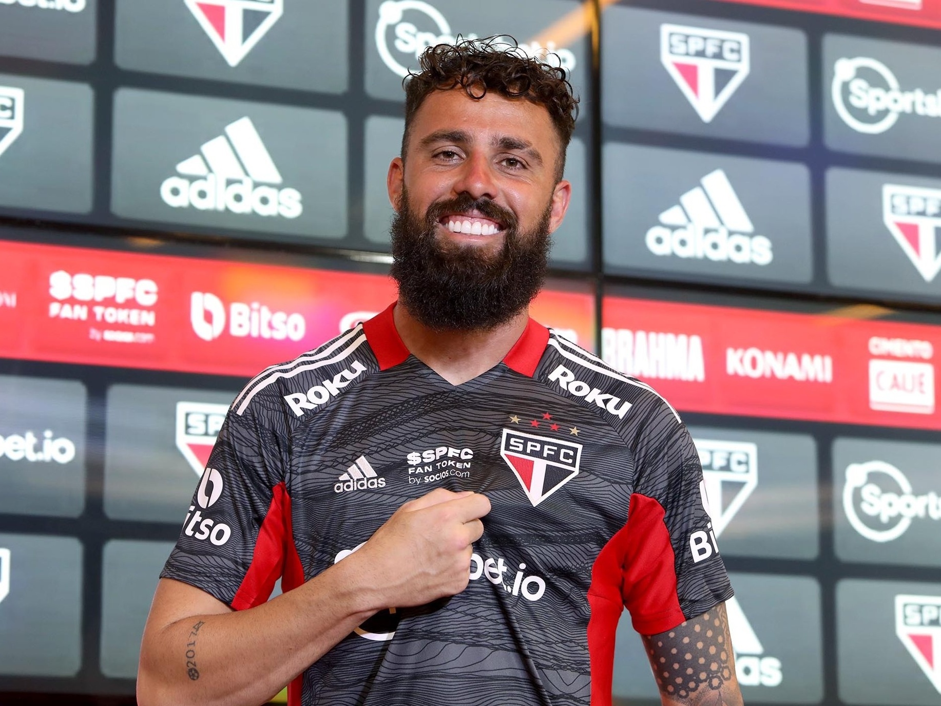 Rival do São Paulo na Copa do Brasil tem 3 emprestados e precisa pagar fortuna para os escalar