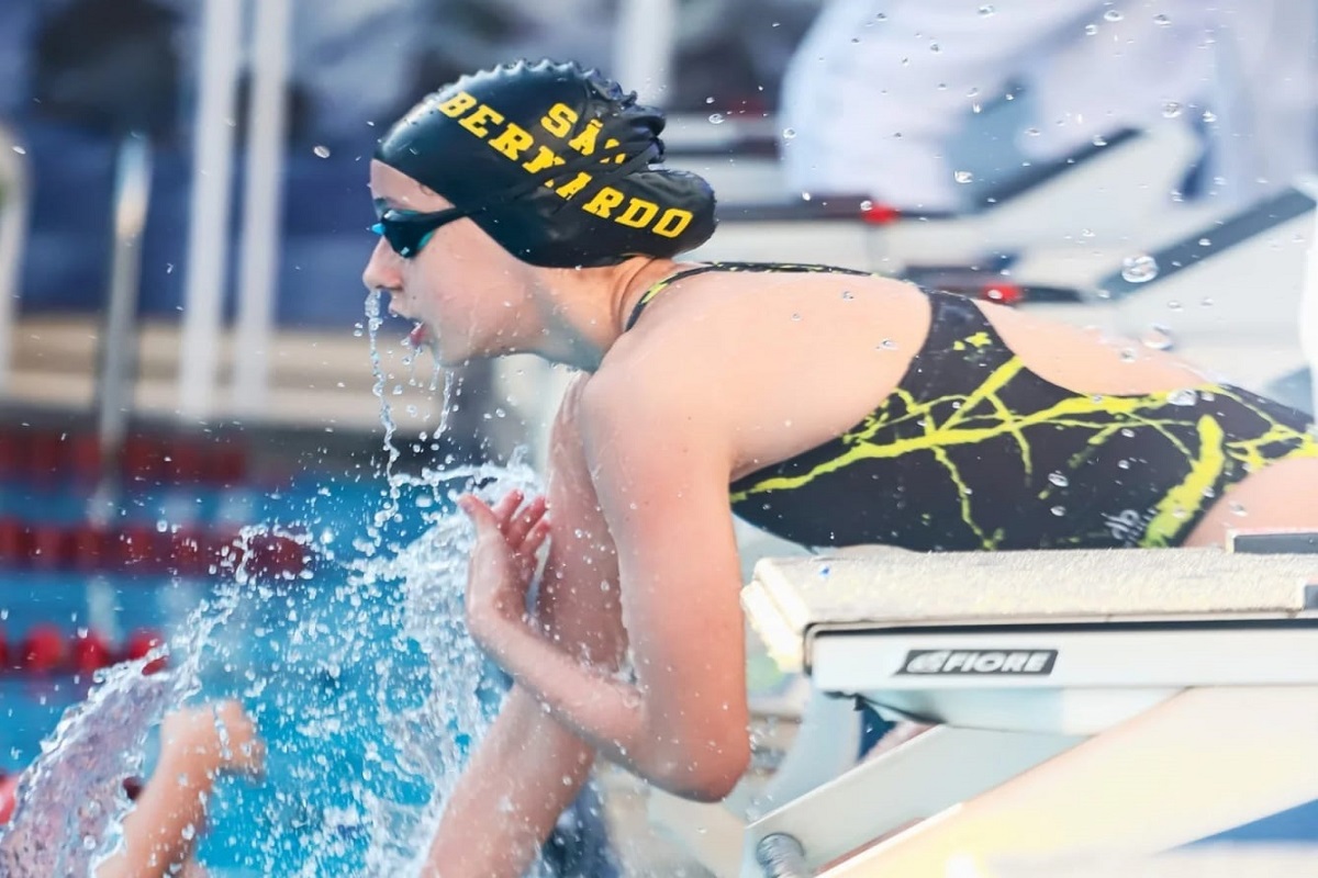 SBC faz seletiva de natação para crianças e adolescentes