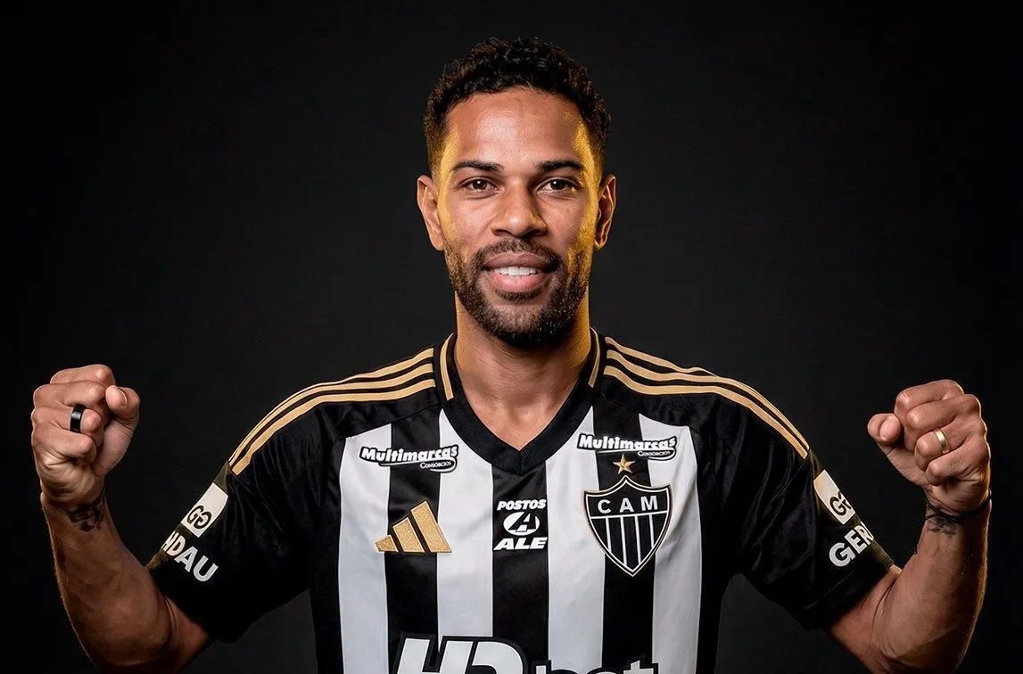 Renan Lodi é anunciado pelo Atlético-MG para 2026