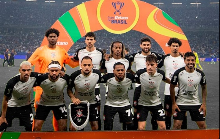 Corinthians mira acabar com transfer ban no começo de 2026 e pensa em reforços