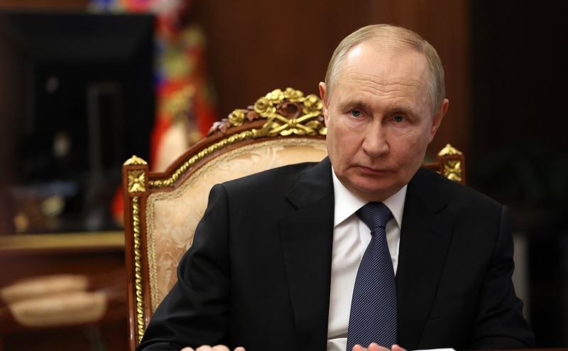 Putin ameaça retaliar países vizinhos por ações hostis