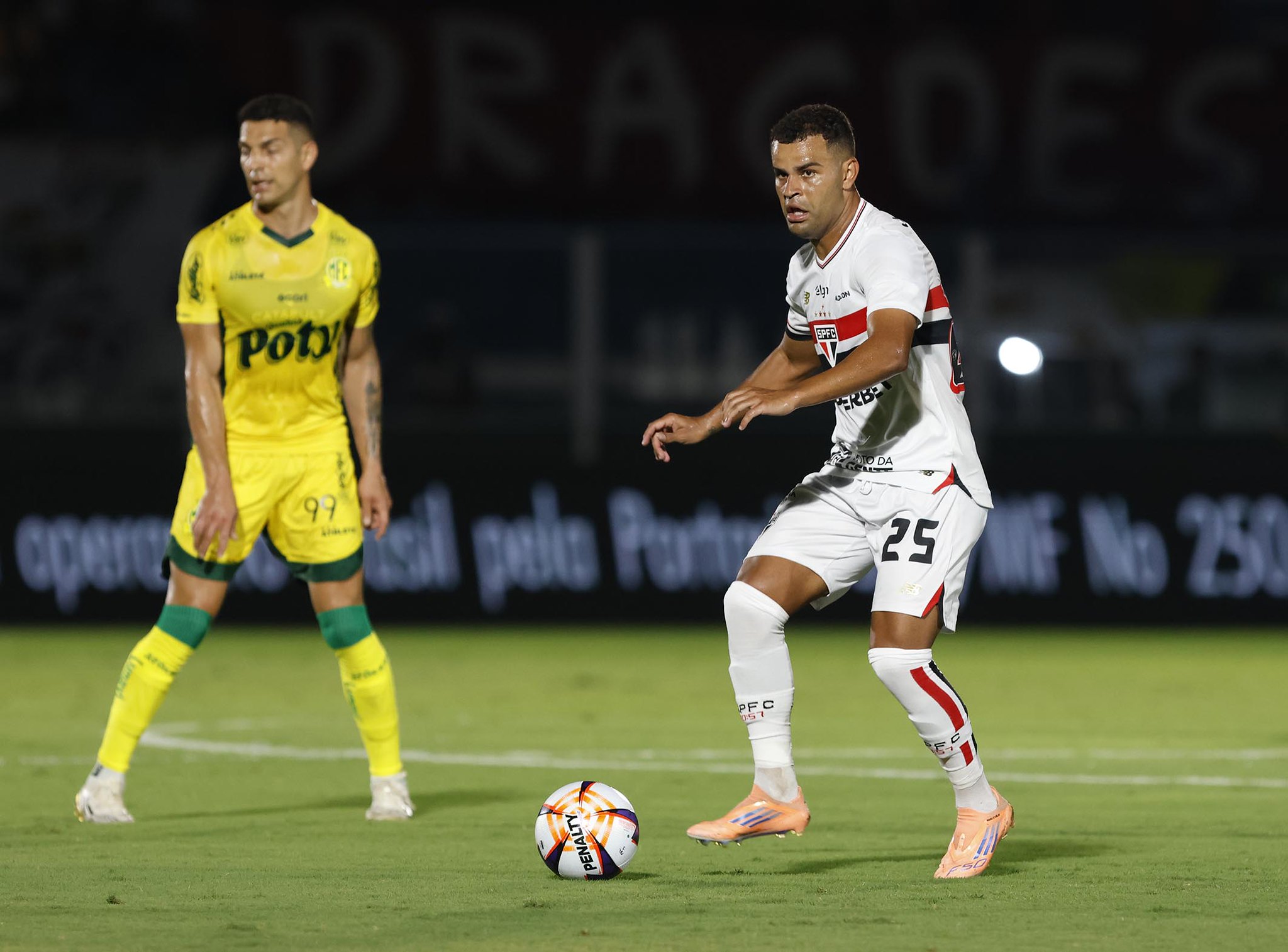 São Paulo é dominado e derrotado pelo Mirassol na estreia de 2026