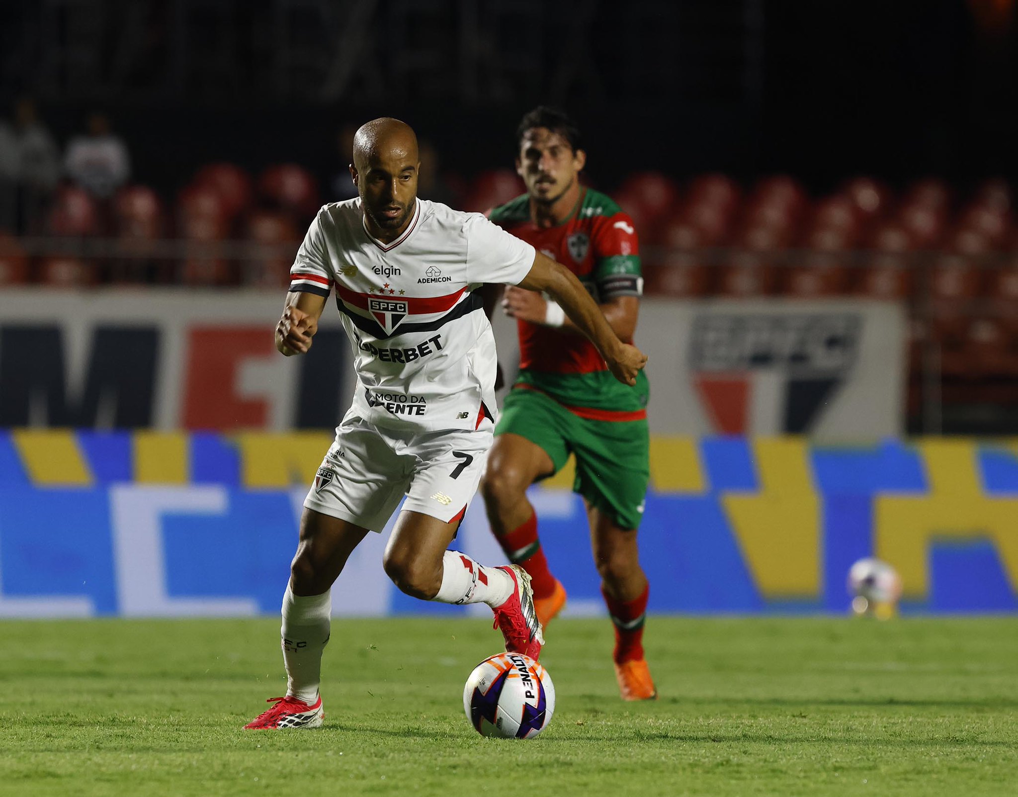 São Paulo deve perder lucas por ao menos 1 mês após lesão constatada