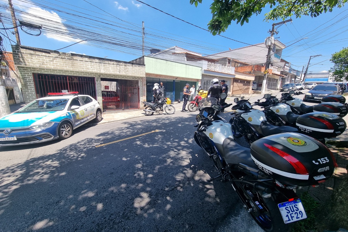 GCM apreende 40 veículos em operação no Batistini em SBC