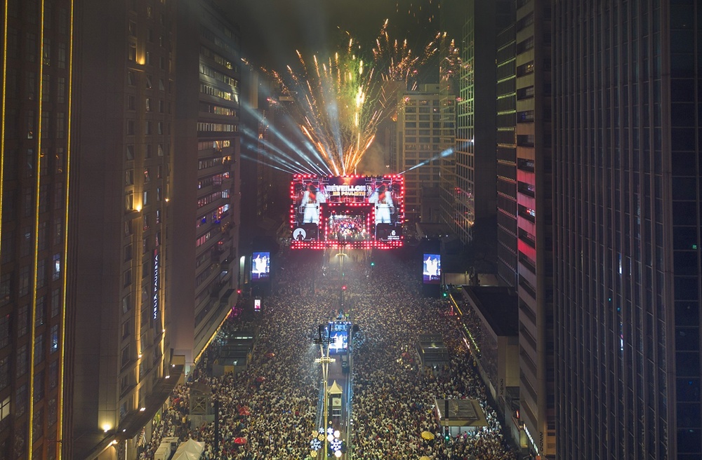 Réveillon na Paulista: 14 horas de música celebram a chegada de 2026