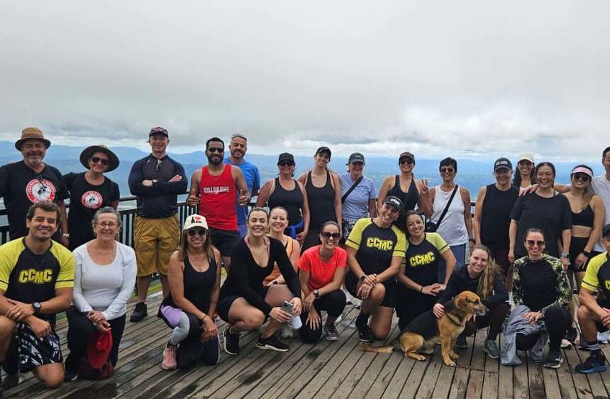 Caminhada ao Pico do Urubu