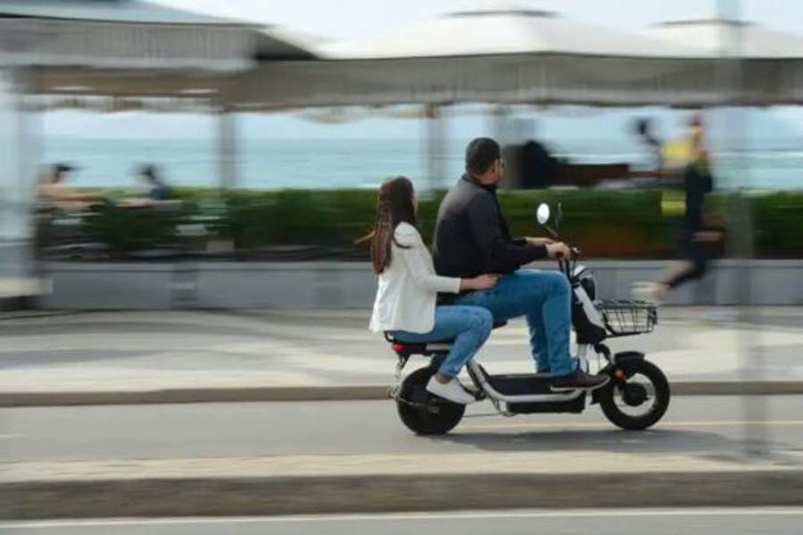 Novas regras para ciclomotores entram em vigor em todo o Brasil