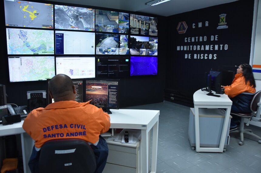 Defesa Civil utiliza modernização da Inteligência Artificial com modelos avançados de ciência de dados para monitorar inundações de rios e alagamentos de vias - Helber Aggio/PSA